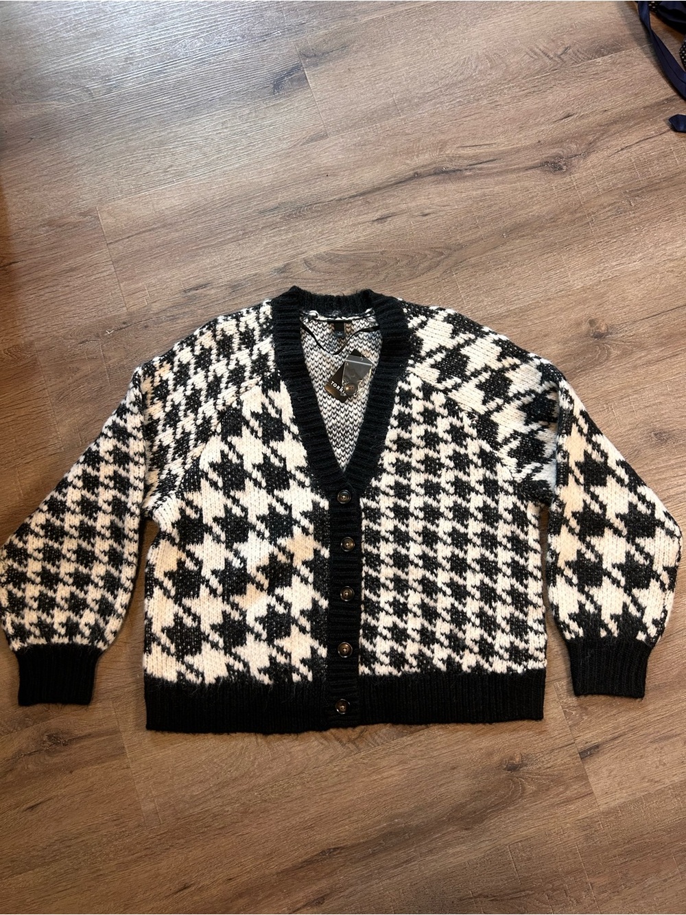 Torrid Cardigan Sweater Womens Size 1X Black White Houndstooth Wool Blend V-Neck